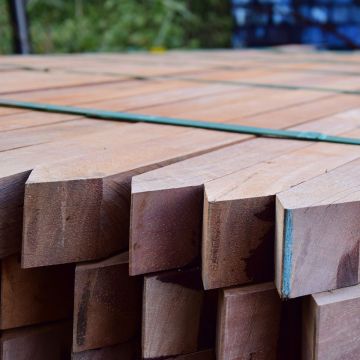 Hardhouten paal gezaagd 300